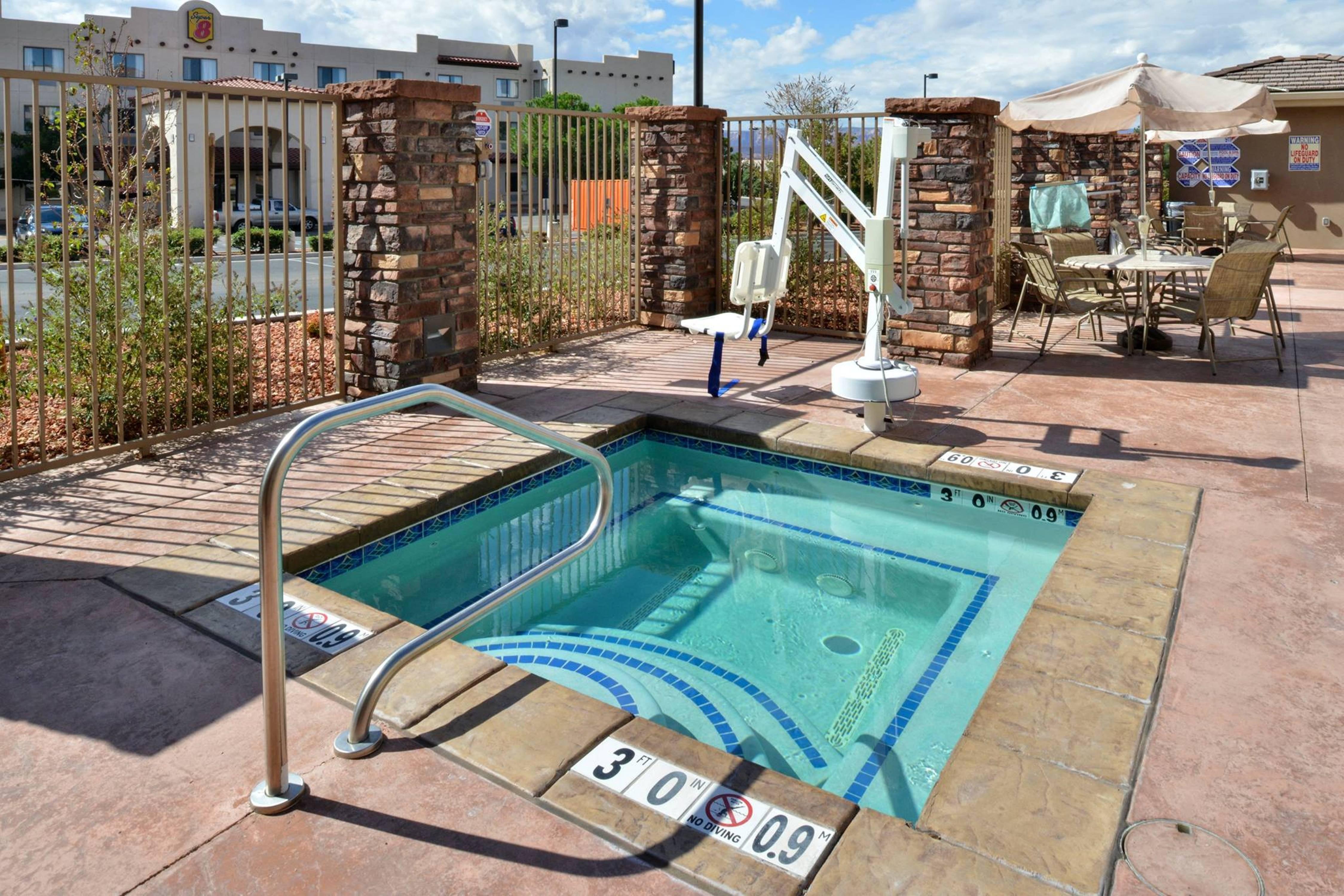Holiday Inn Express & Suites Page - Lake Powell Area By Ihg Экстерьер фото