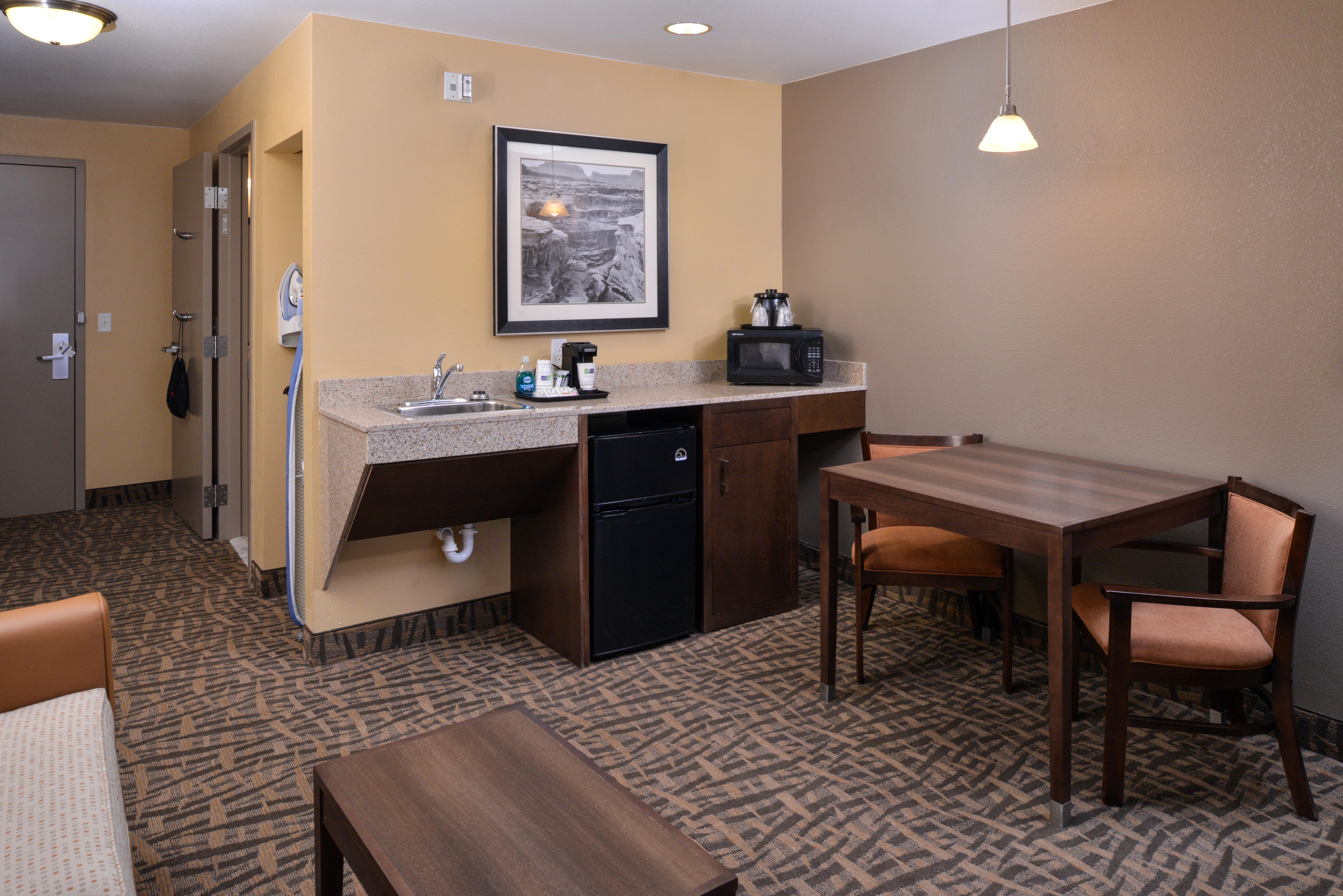 Holiday Inn Express & Suites Page - Lake Powell Area By Ihg Экстерьер фото