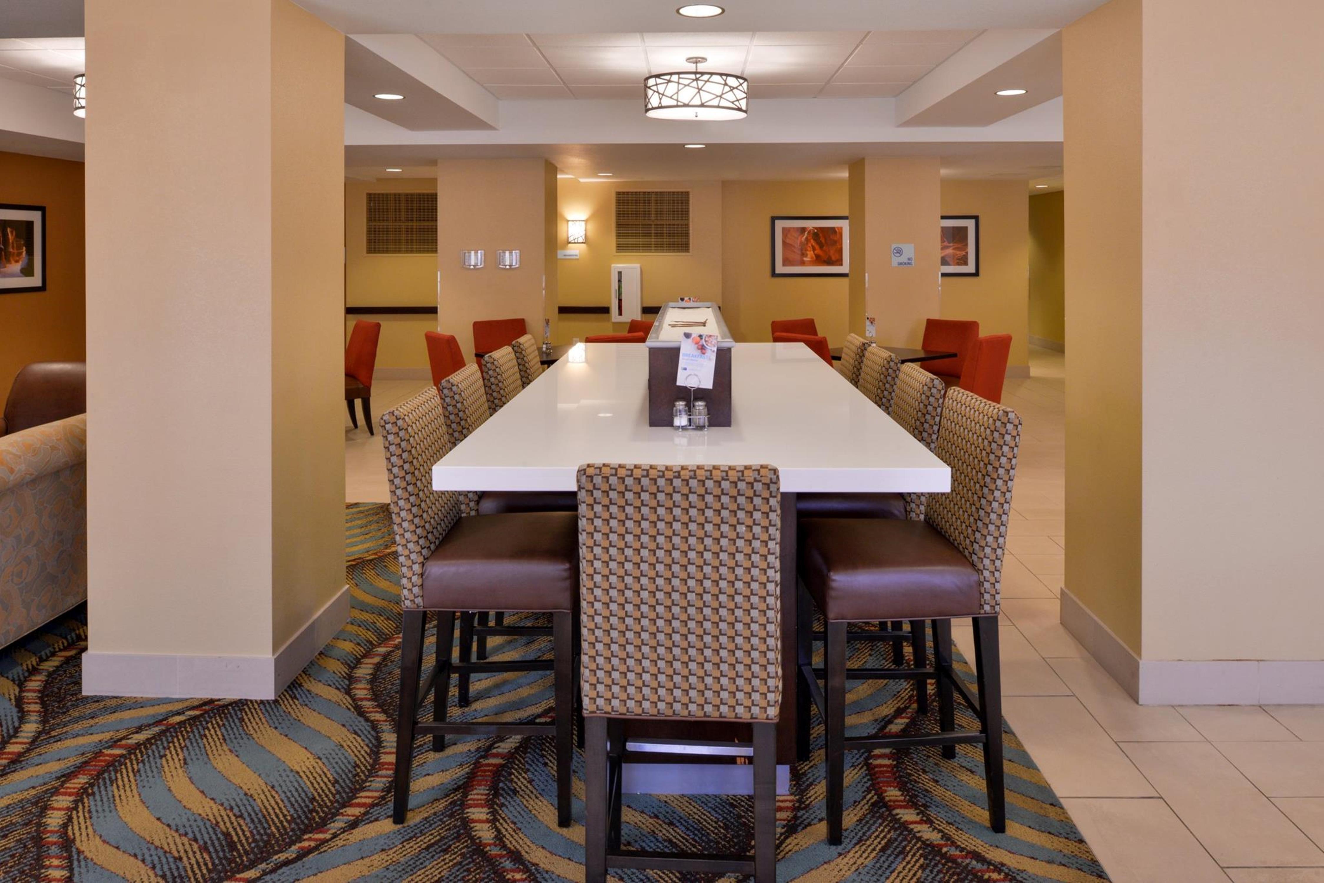 Holiday Inn Express & Suites Page - Lake Powell Area By Ihg Экстерьер фото