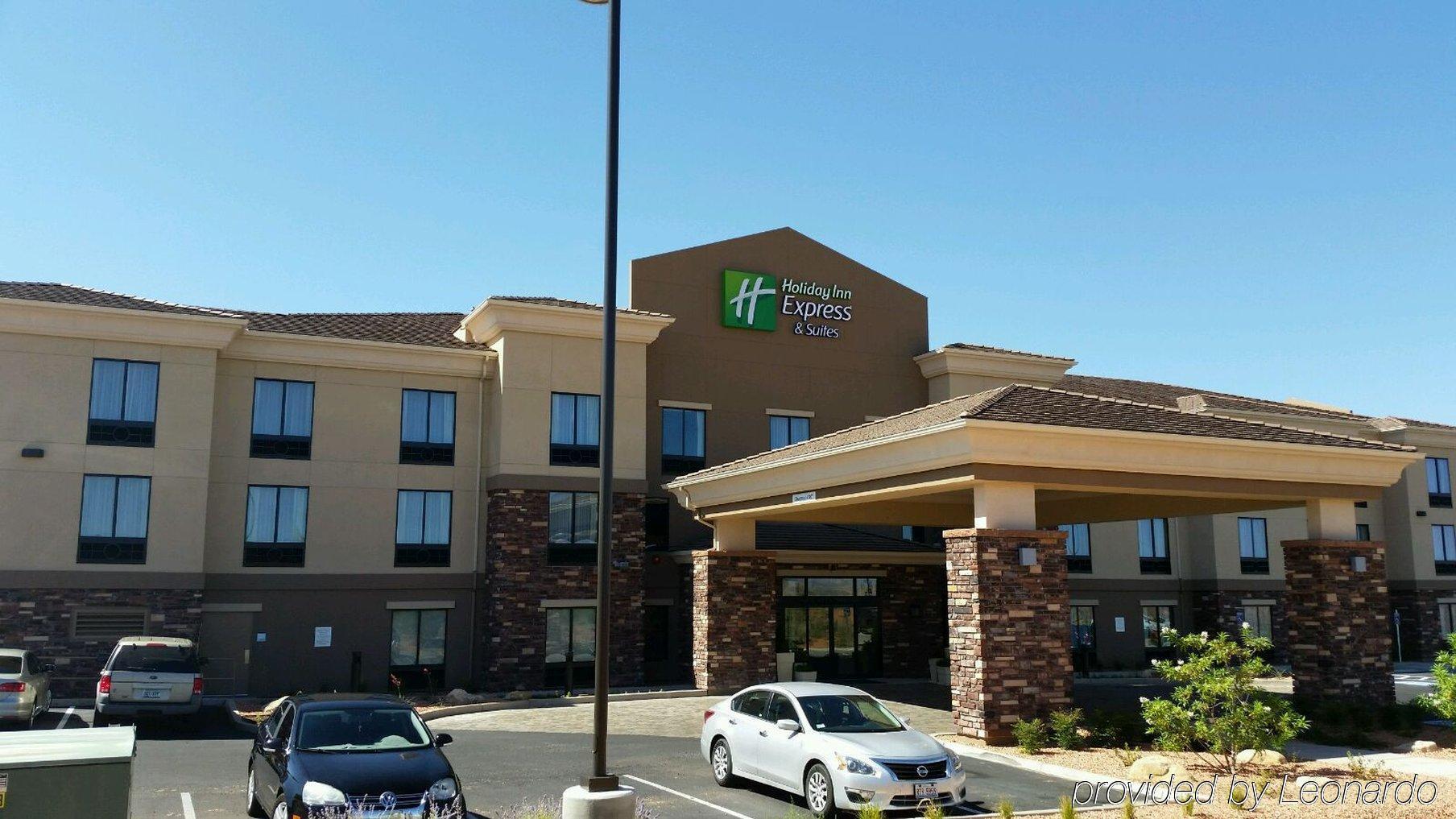 Holiday Inn Express & Suites Page - Lake Powell Area By Ihg Экстерьер фото