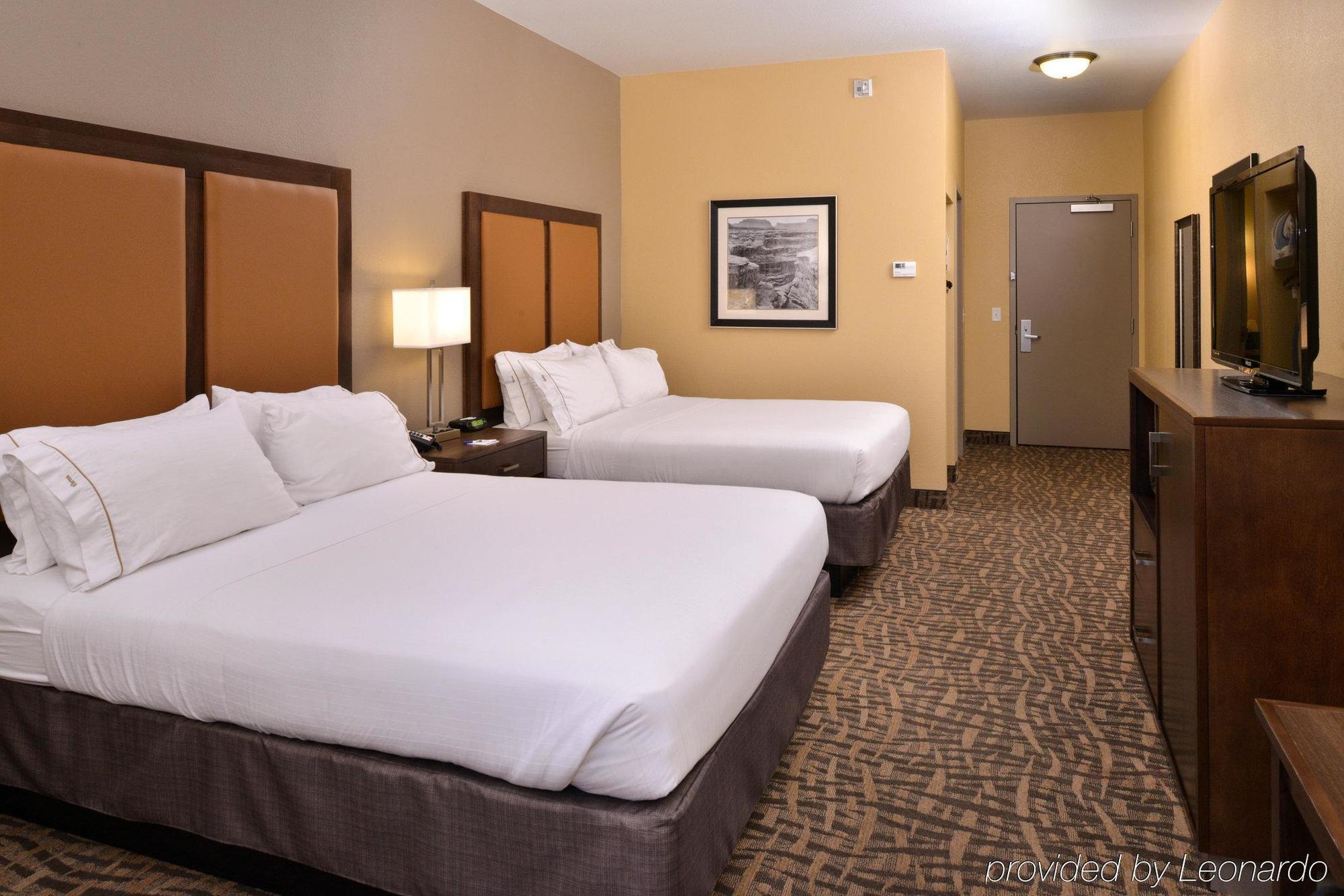 Holiday Inn Express & Suites Page - Lake Powell Area By Ihg Экстерьер фото